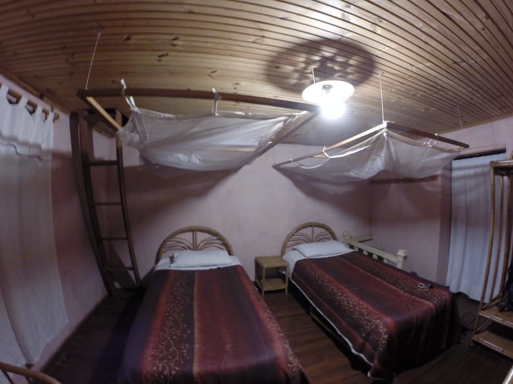 Basic Double or Twin Room, 2 Twin Beds photo 3