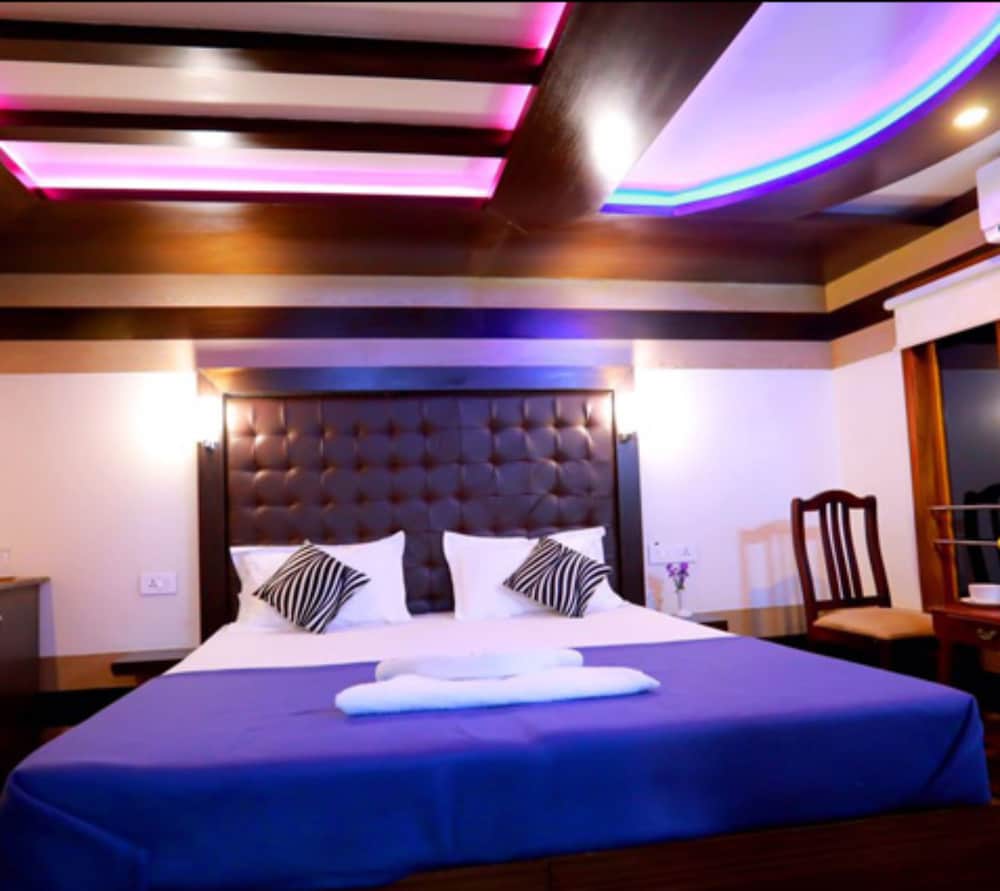 Honeymoon Suite, 1 Double Bed photo 1