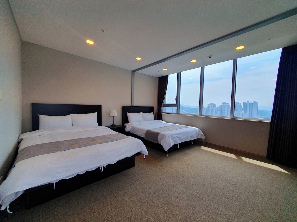 Family Triple Room - Photo 5