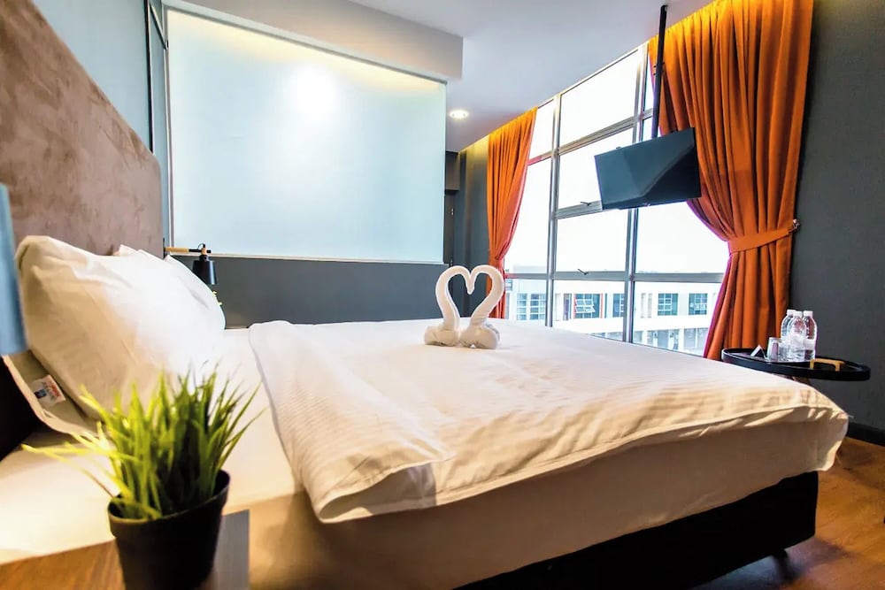 Deluxe Room, 1 King Bed