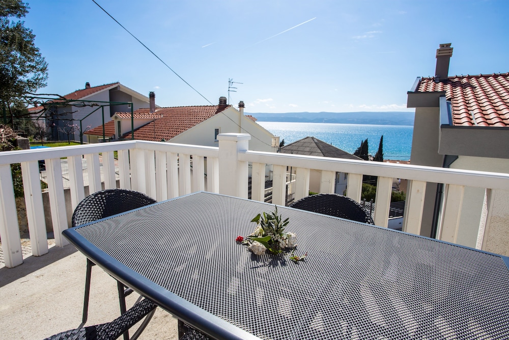Apartment (Two Bedroom Apartment With Balcony) photo 2