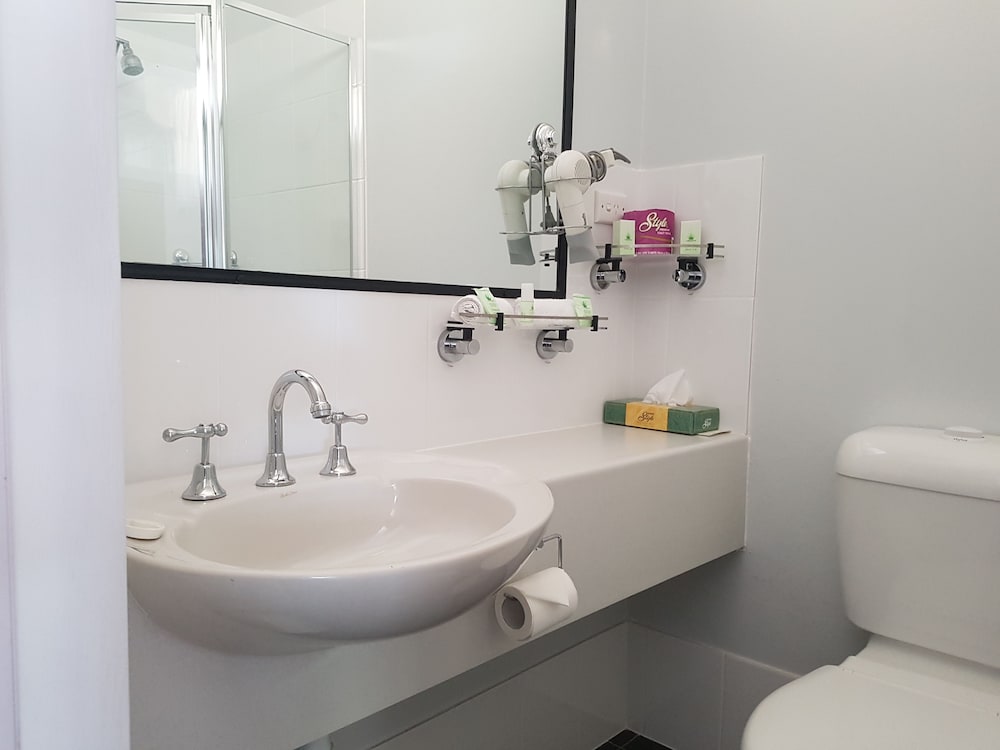 Executive Suite, 1 Bedroom, Non Smoking (Executive Twin) photo 3