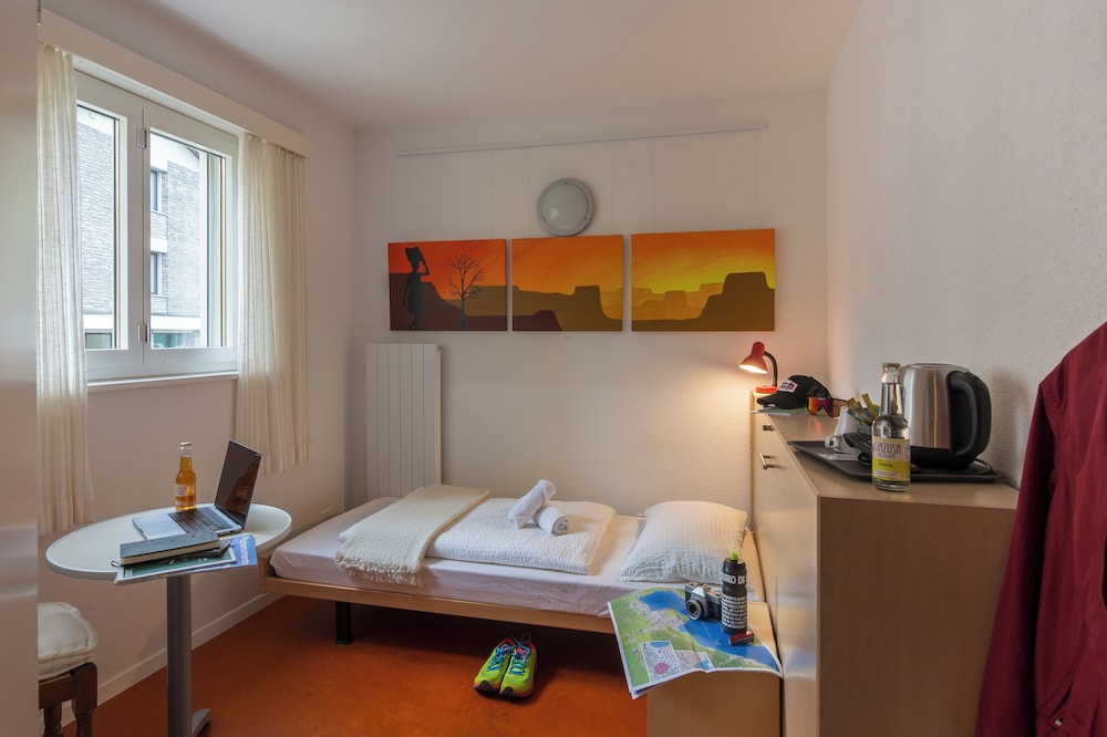 Standard Single Room photo 3