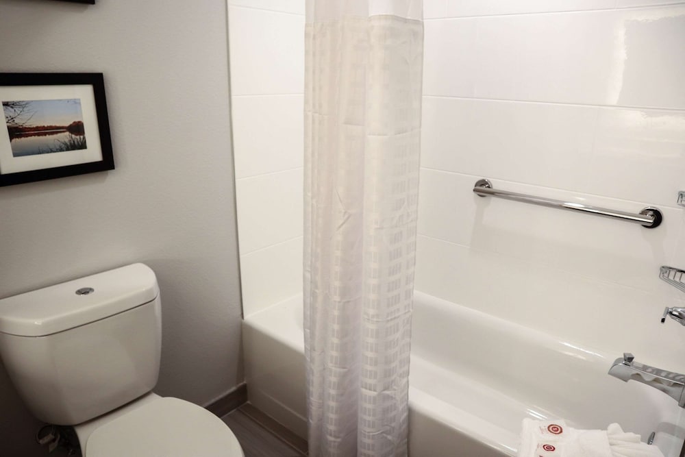 Executive Suite, 1 King Bed, Non Smoking - Photo 6