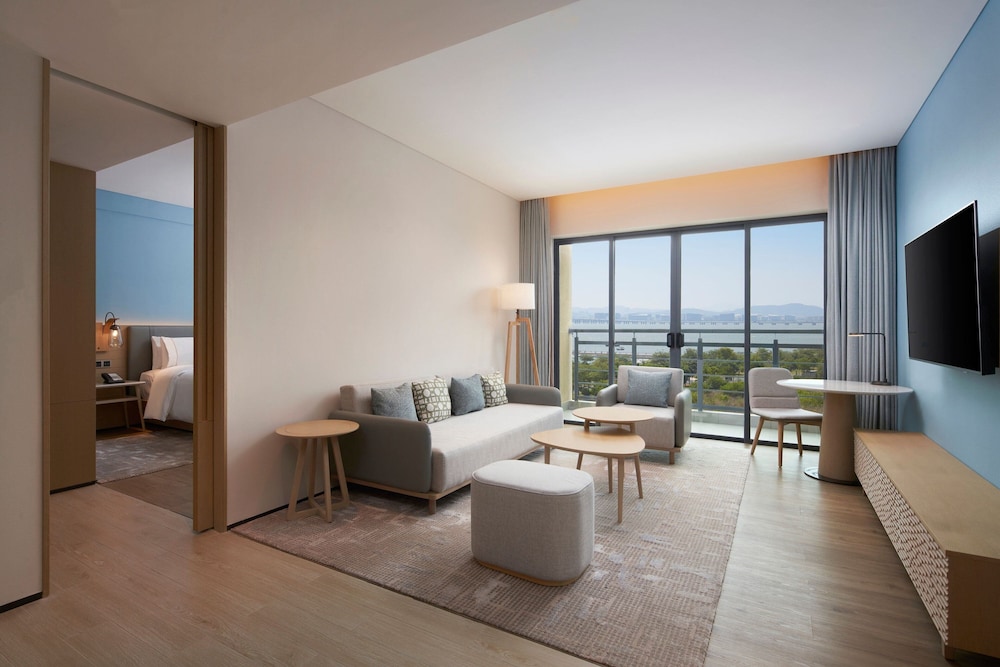 Suite, 1 Bedroom, Ocean View - Photo 9