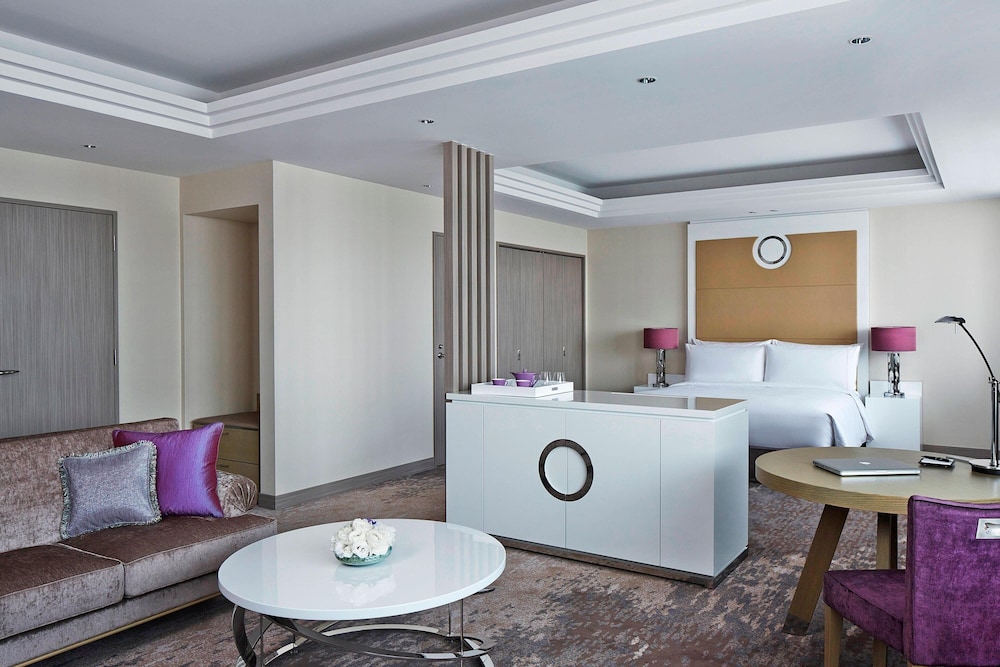 Junior Suite, 1 King Bed