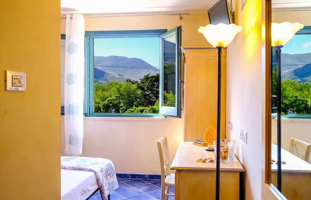 Superior Single Room photo 2