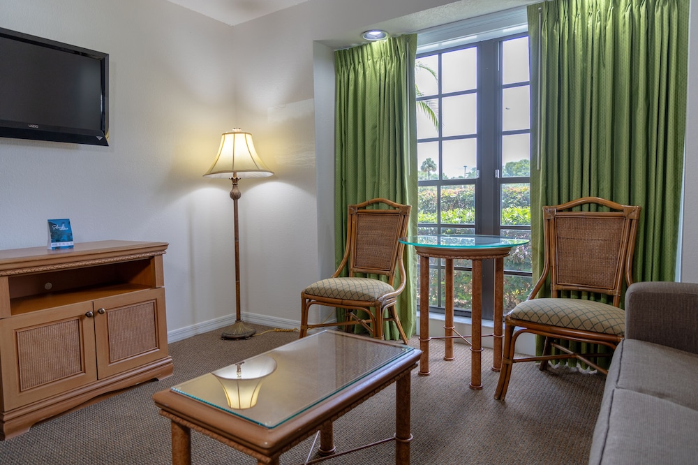 Deluxe Suite, 2 Bedrooms - Photo 15