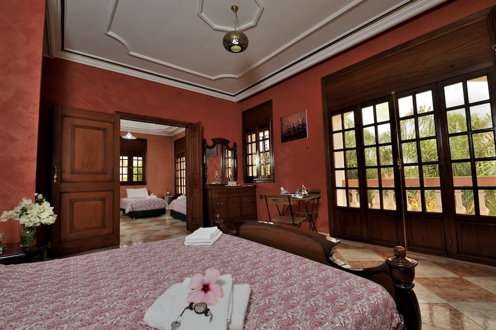 Suite, 2 Bedrooms, Non Smoking, Garden View photo 2