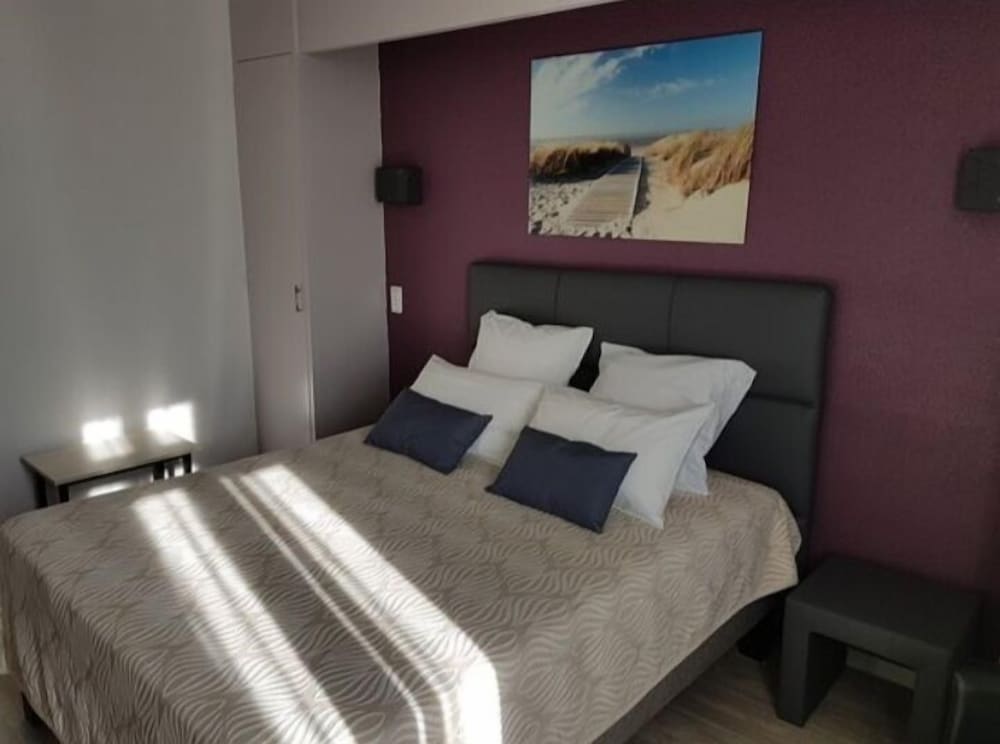 Basic Double Room