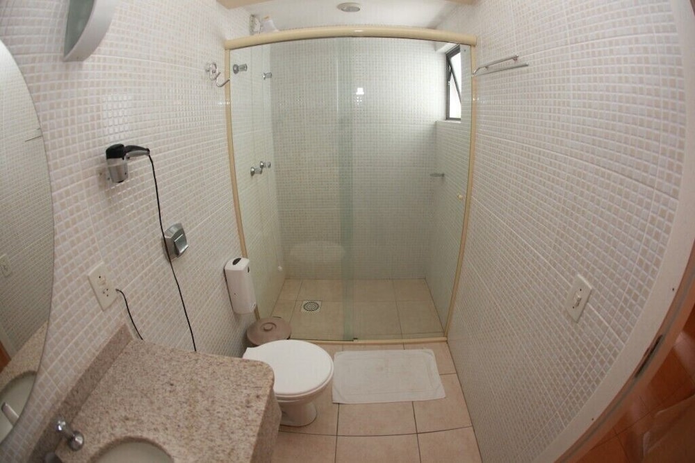 Triple Room, Multiple Beds photo 3