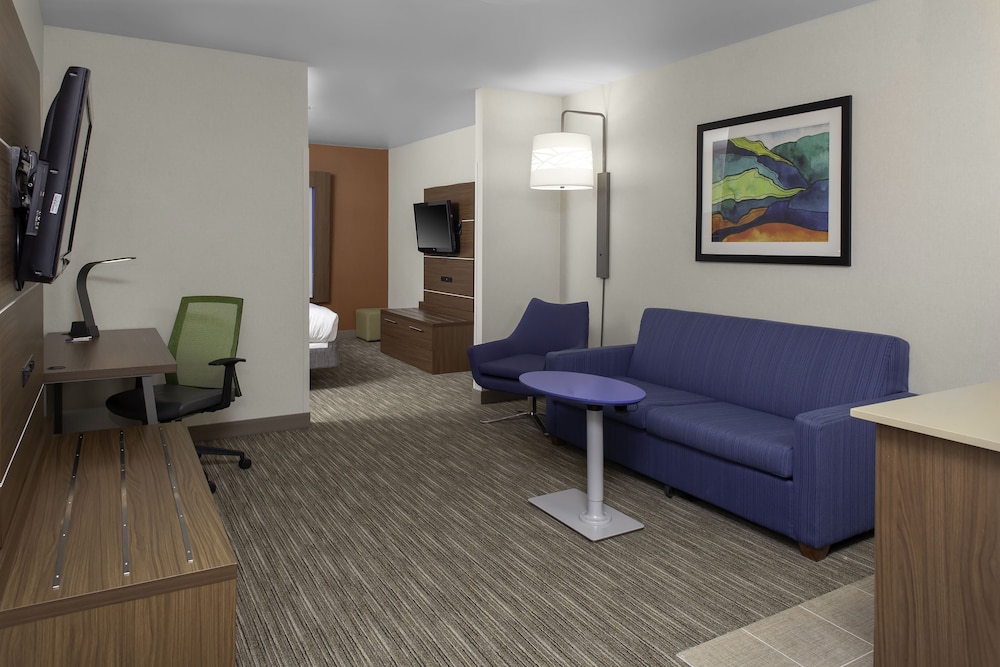 Suite, Multiple Beds