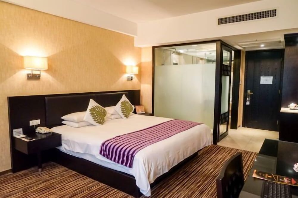 Four Seasons Double Room photo 3