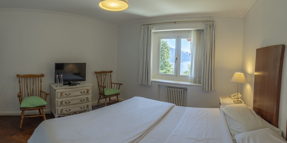 Standard Double Room, Lake View photo 1