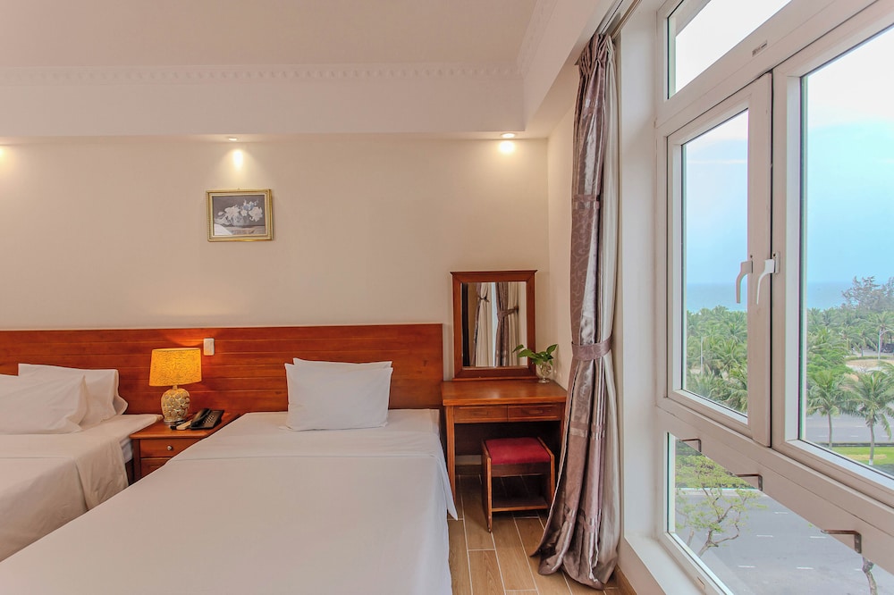Deluxe Twin Room, Partial Sea View