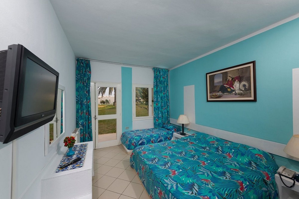 Single Room, Garden View