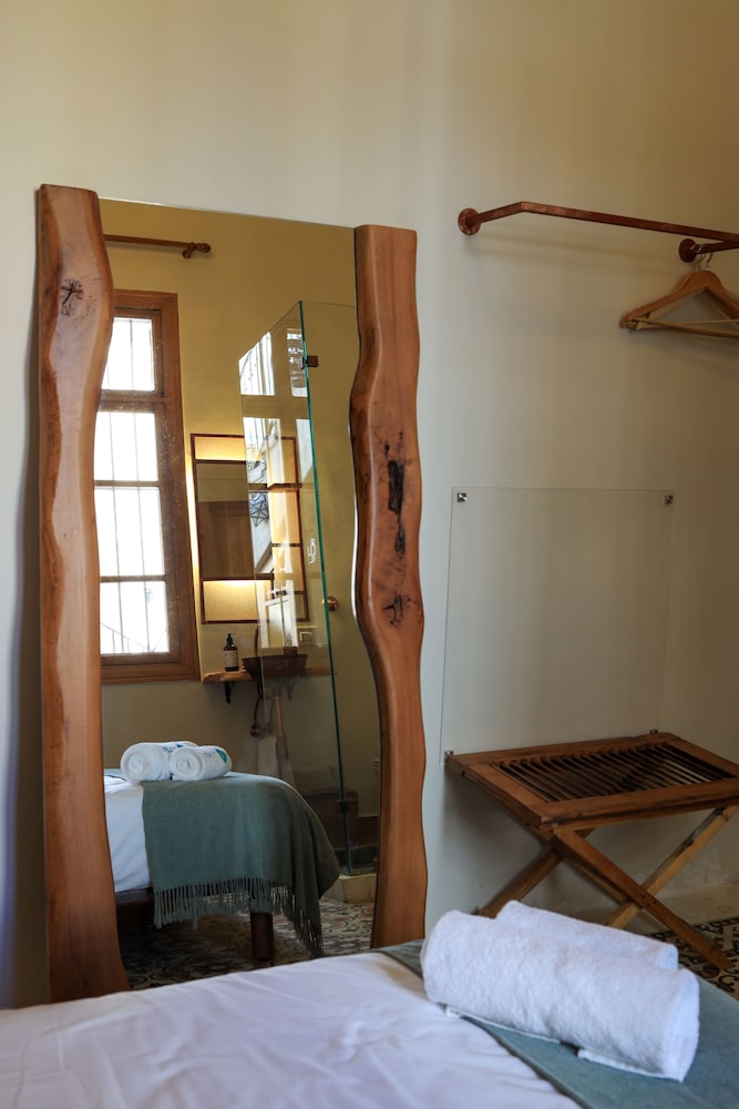 Room 1 L1: Zahr el llawz photo 2
