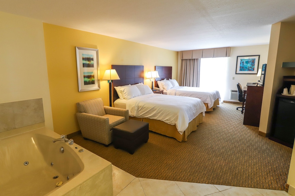 Standard Room, 2 Queen Beds, Jetted Tub - Photo 1