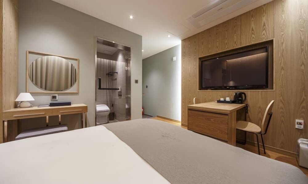Deluxe Terrace Room - Photo 4