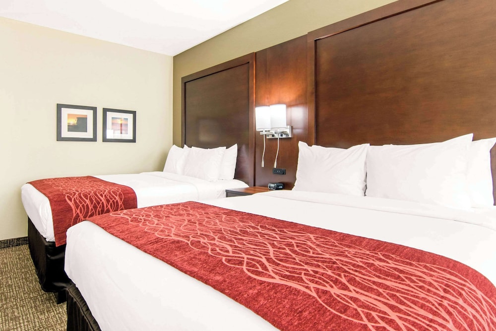 Standard Room, 2 Queen Beds, Non Smoking photo 3