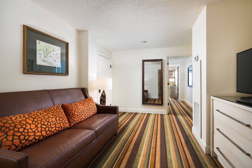 Suite, 1 Bedroom thumbnail 5