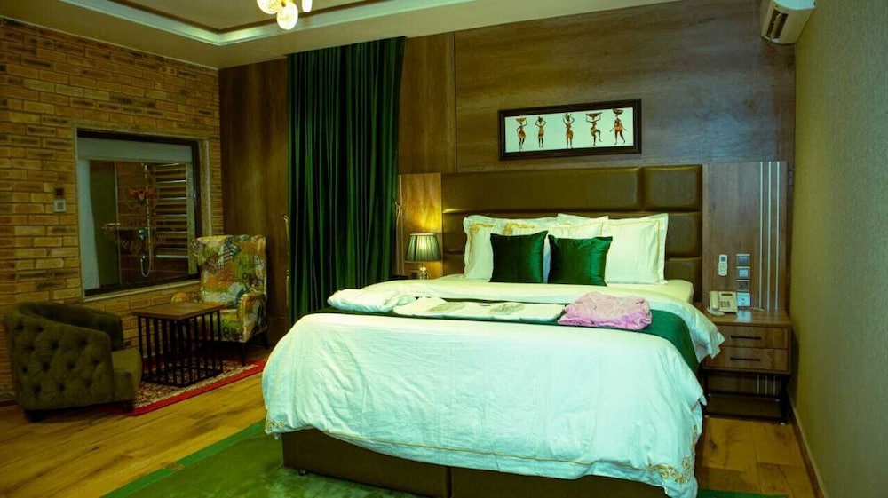 Business Room photo 2