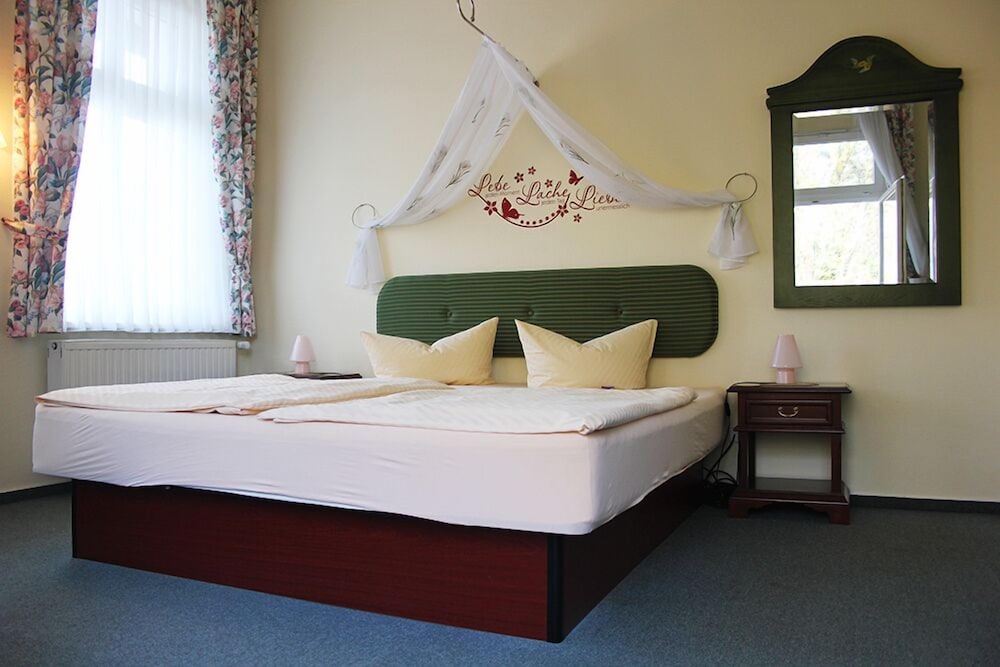 Standard Double Room photo 2