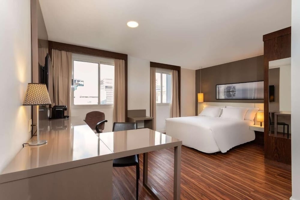 Business Room, 1 Queen Bed