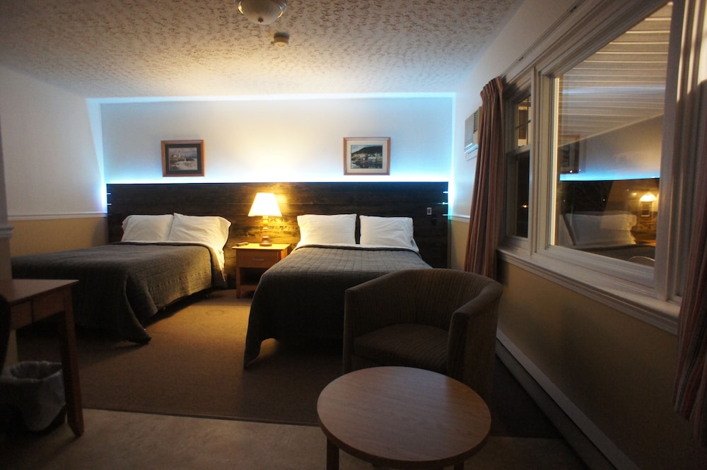 Double Room, 2 Double Beds, Non Smoking photo 3
