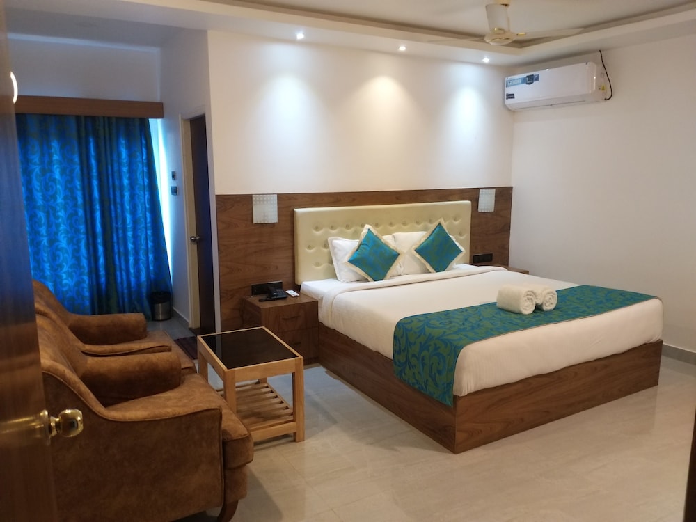 Deluxe Room - Photo 1