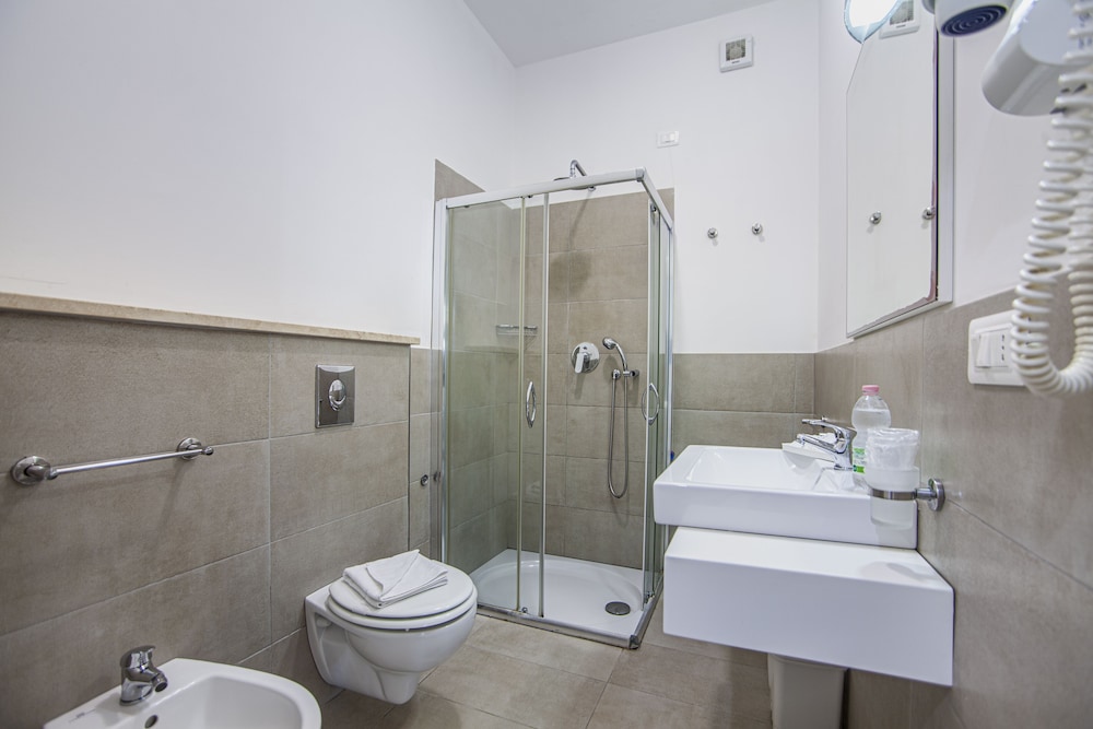 Superior Triple Room photo 2