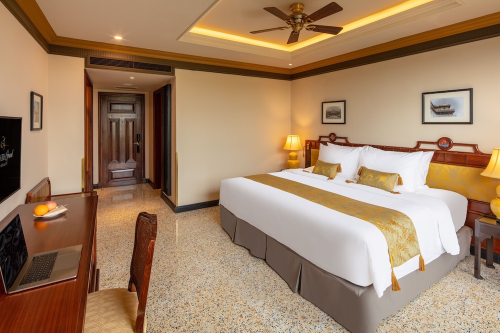 Premium Double or Twin Room, River View photo 3