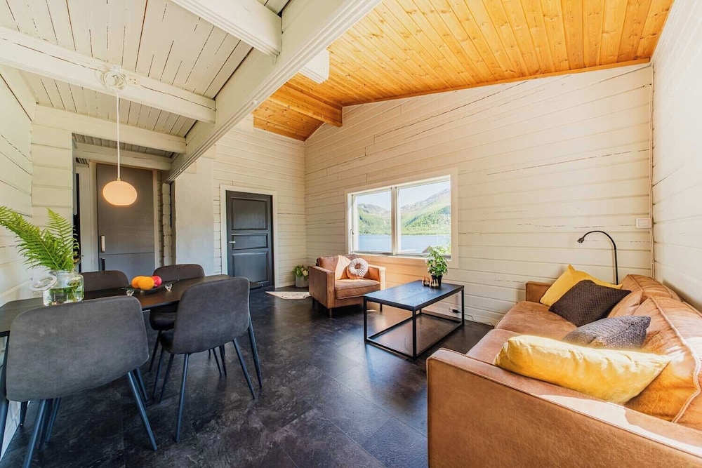 Standard Cabin, Ocean View photo 3