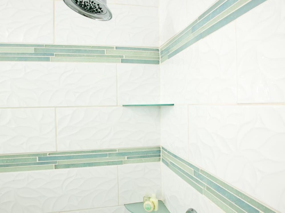 Balcony with Ocean View, 1 Queen bed, Shower photo 2