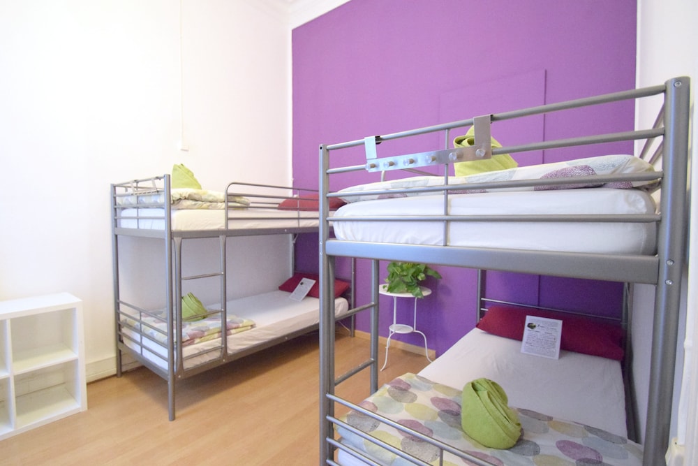 Dormitorio compartido, Dormitorio mixto, Baño compartido (4)