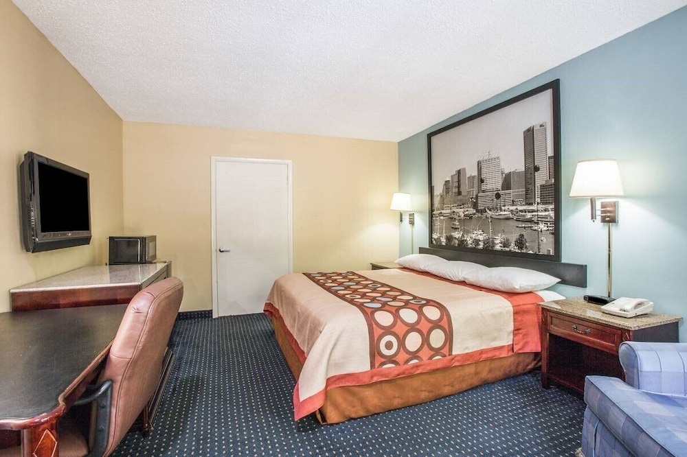 Standard Room, 1 King Bed - Photo 3