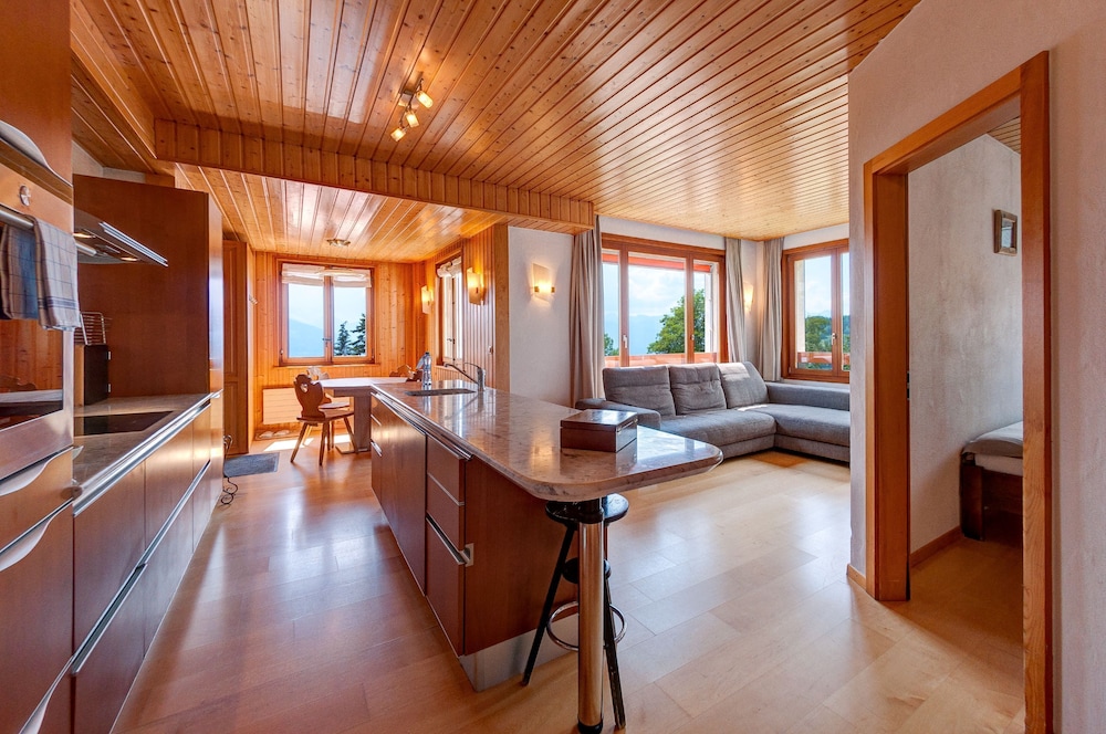 Chalet (Residence)