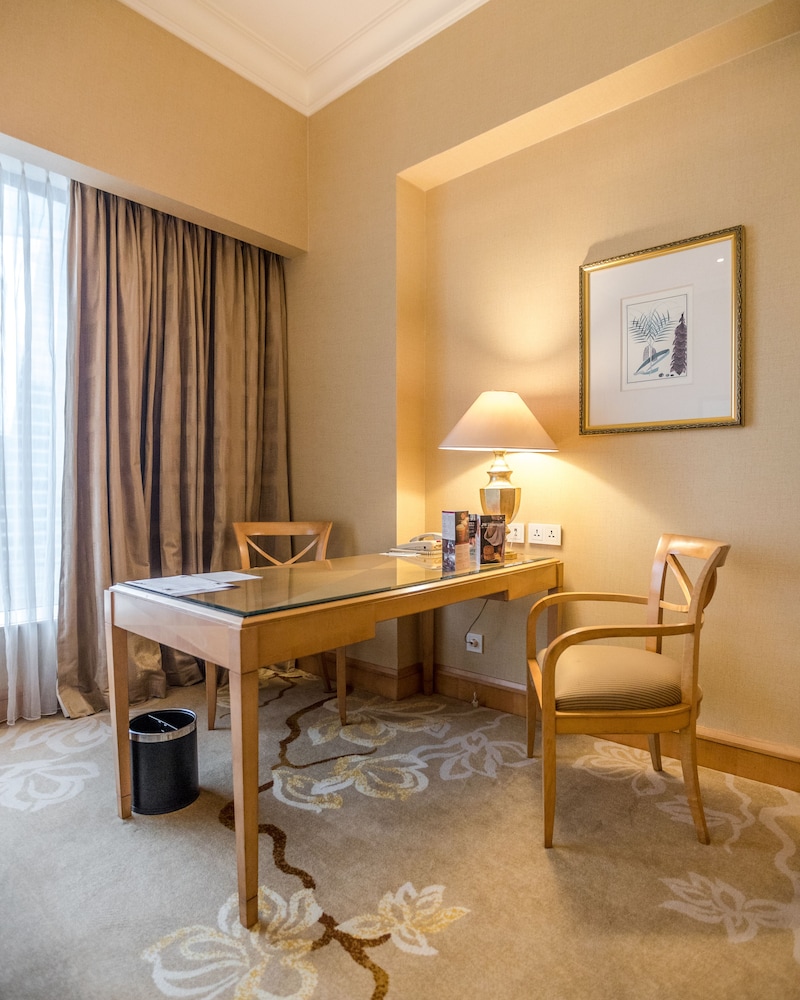 Executive Room, 1 King Bed, Non Smoking, City View - Photo 4