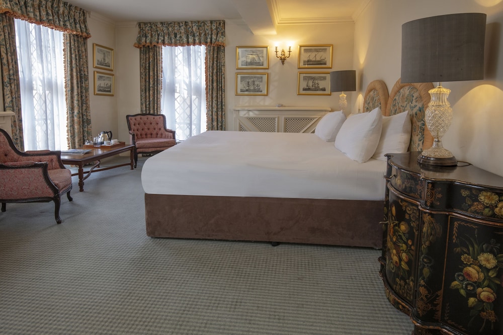 Feature Double Room - Old Hall - Photo 1