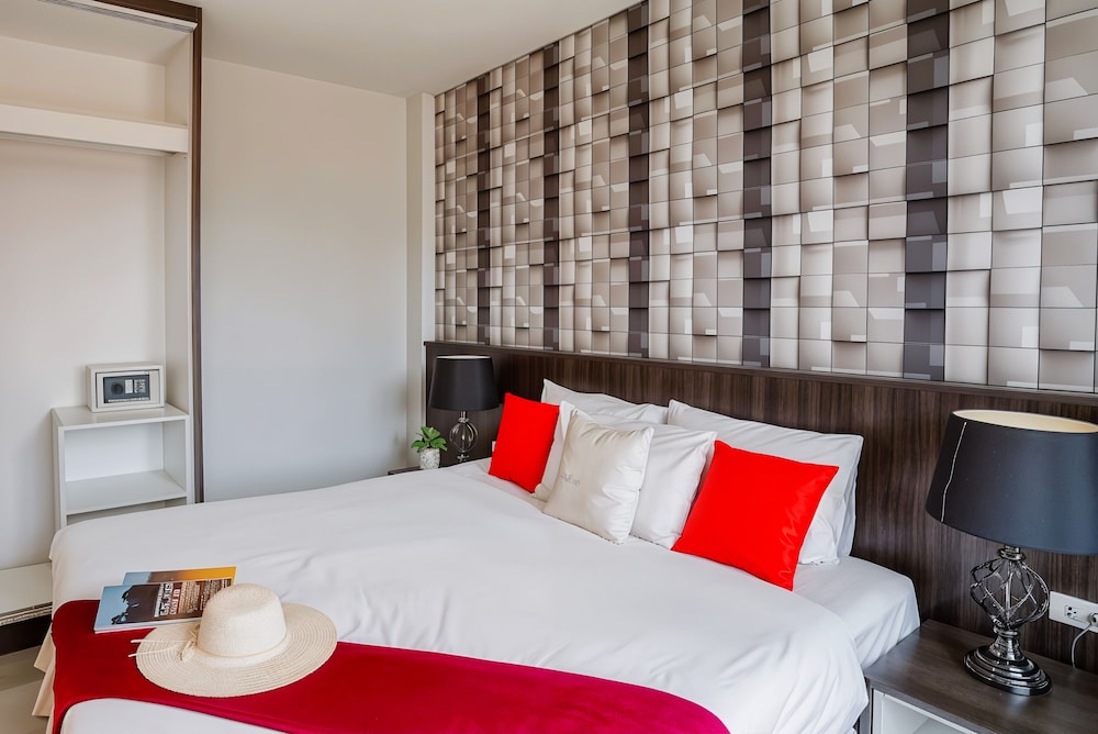 Standard Double Room, Garden View