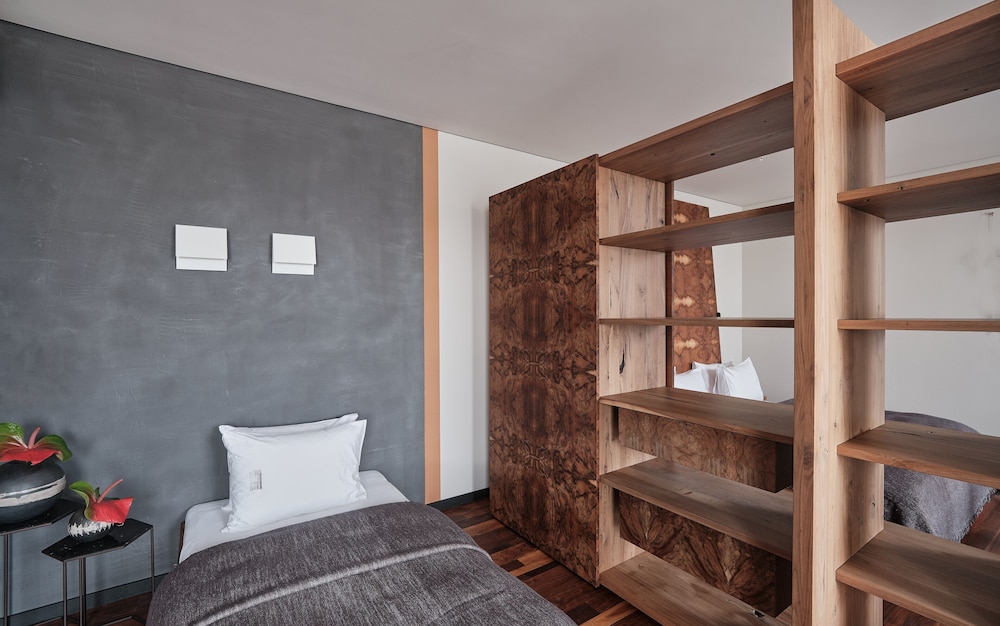 Family Suite, Multiple Beds, City View photo 2