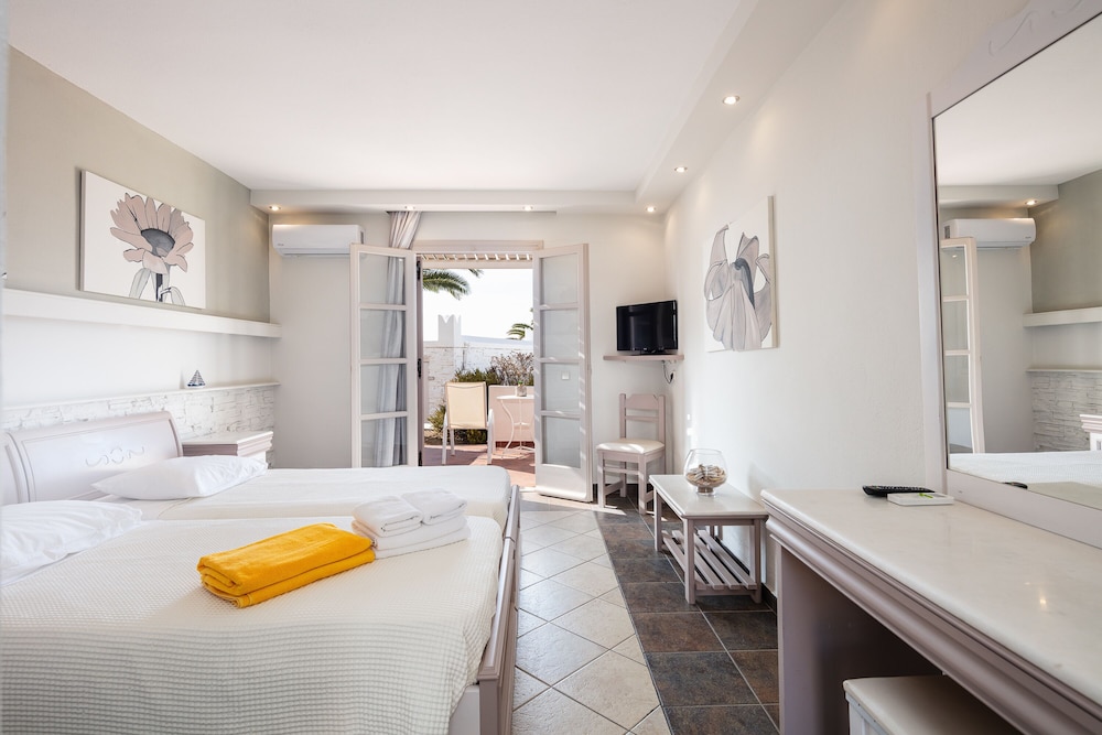 Aegean Room with Terrace & Garden View photo 1