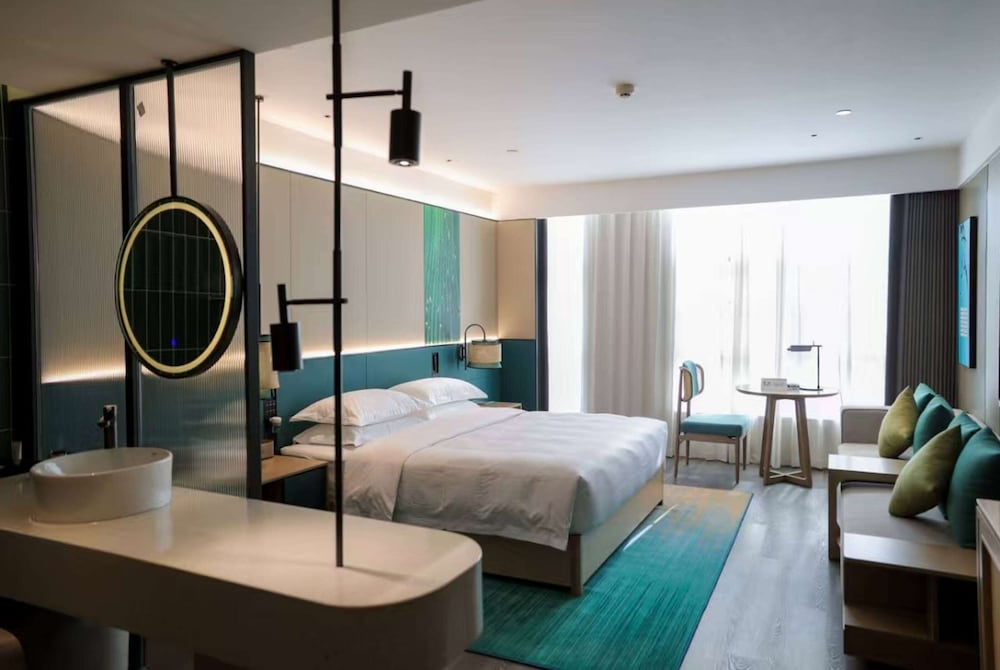 Luxury Room, 1 King Bed