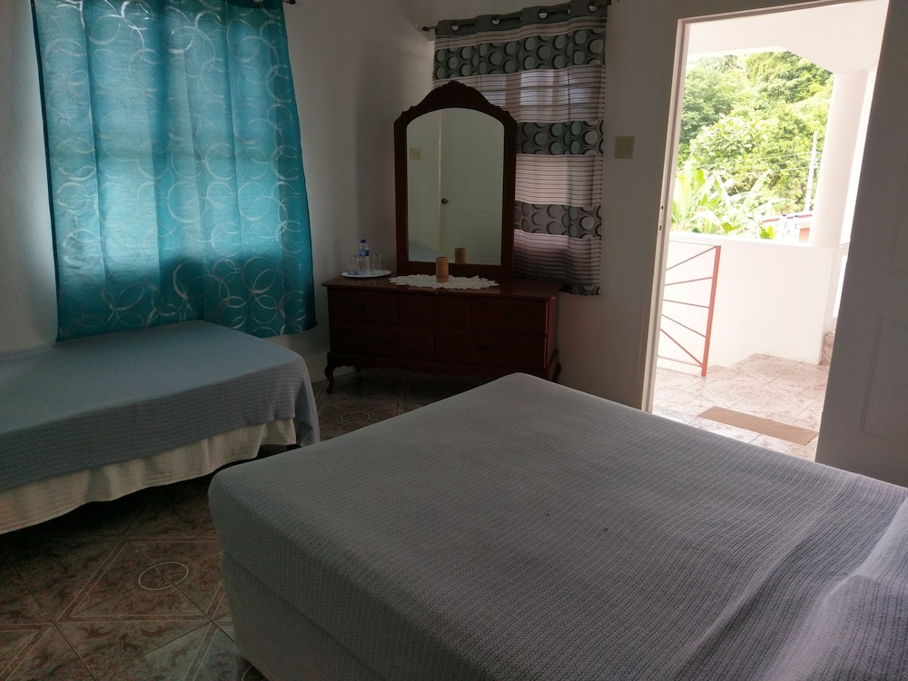 Quadruple Room, 2 Double Beds, Garden View