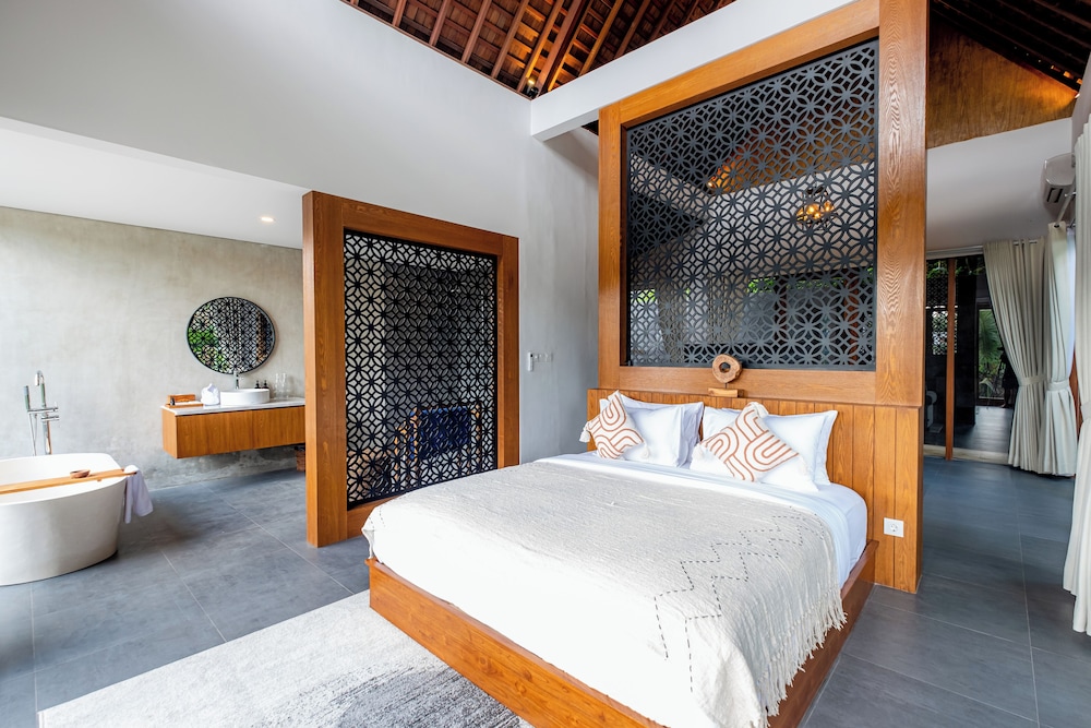 One Bedroom Private Pool Villa with Valley View - Photo 1