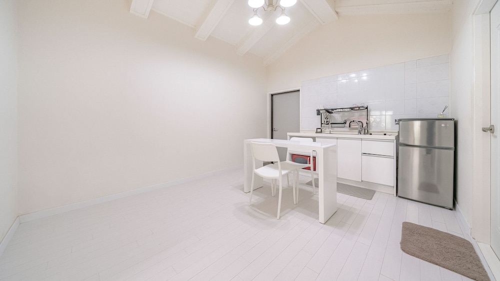 Basic Room, 1 Bedroom (A103) - Photo 11
