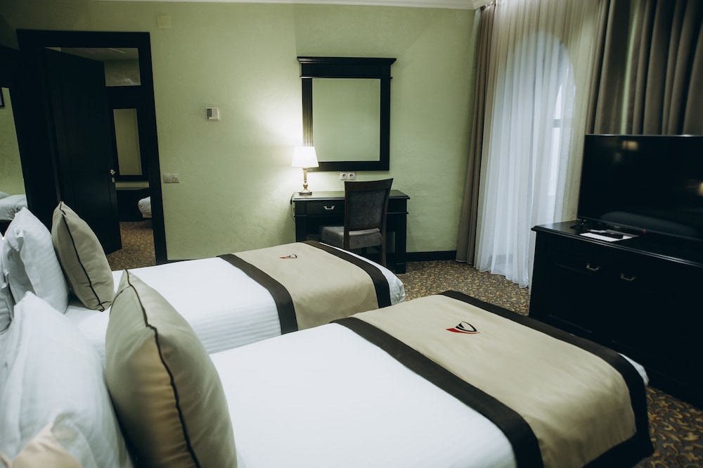 Family Room, 2 Twin Beds, Connecting Rooms, Sea View