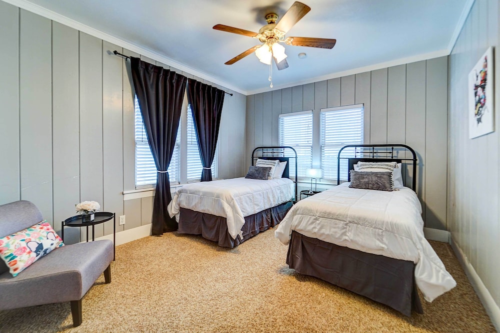 House (4 Bedrooms) photo 1