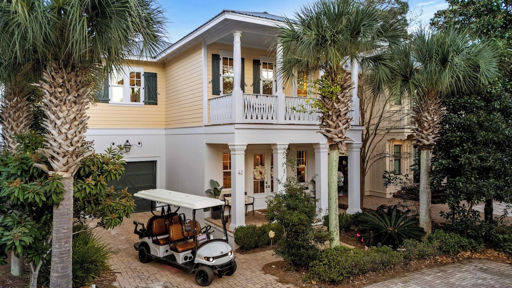 House (4 Bedrooms)