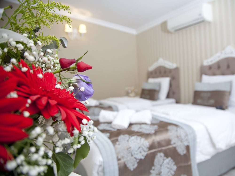 Family Quadruple Room, 1 Bedroom, Non Smoking, City View photo 3